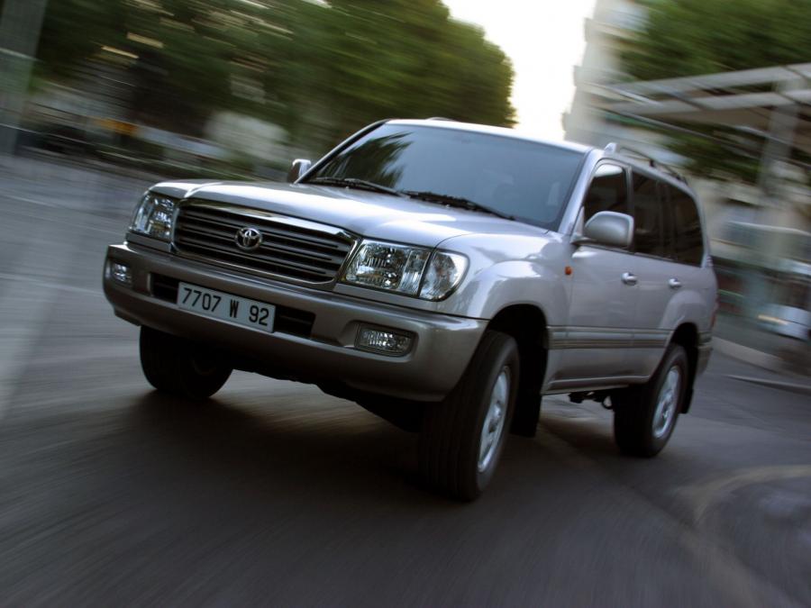 Toyota Land Cruiser 100 VX (J100-101) 1998 года  (фото 24 из 58)